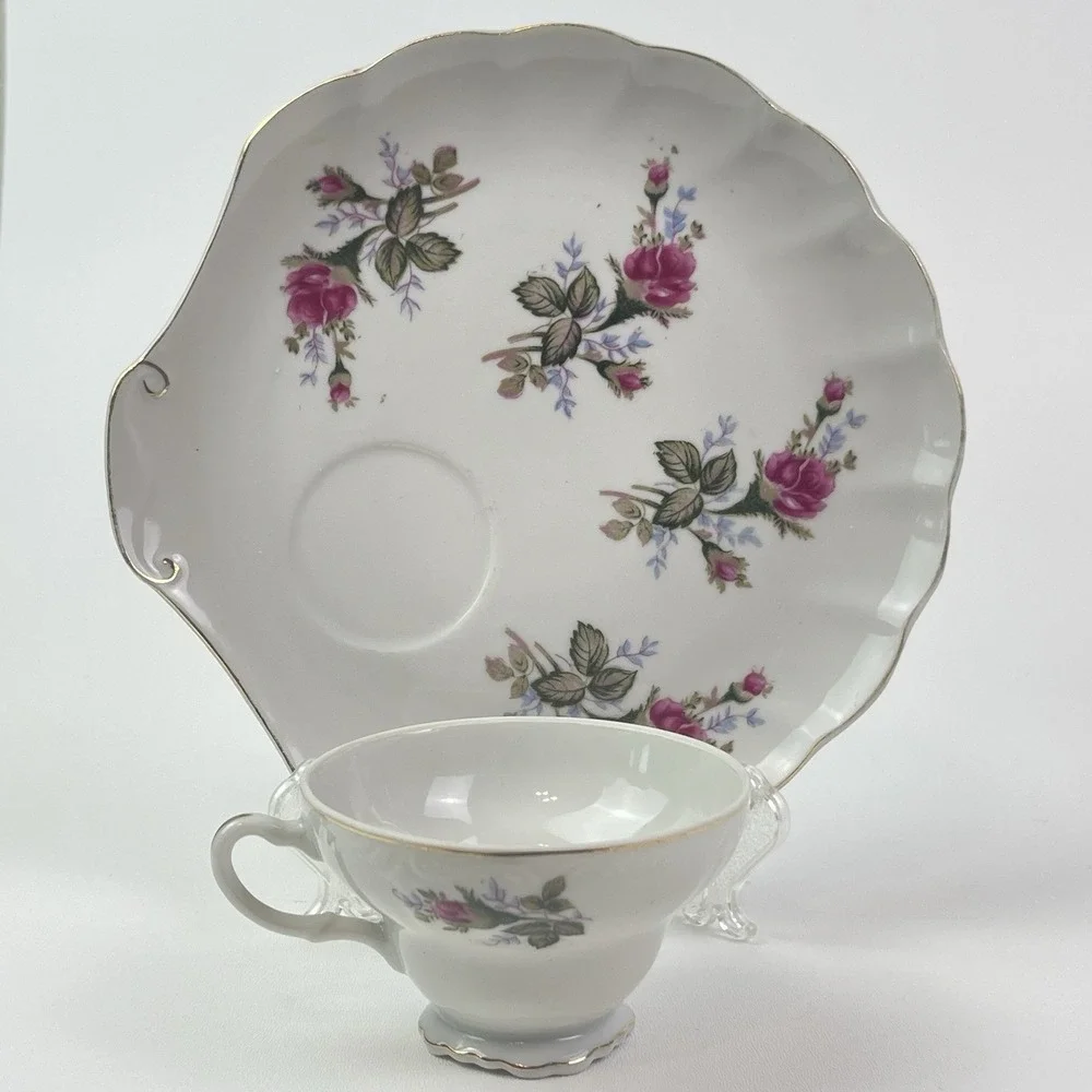 Vintage Dessert Plate and Cup Scalloped Roses Hand Painted Tea And Cake Snack‎